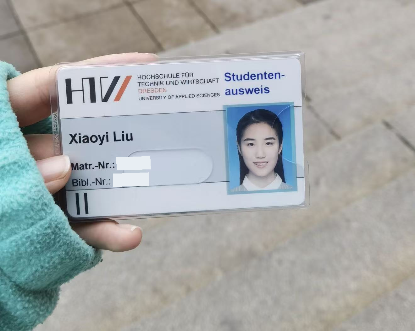 德累斯顿经济与技术大学交换时期的学生证,编号已遮挡